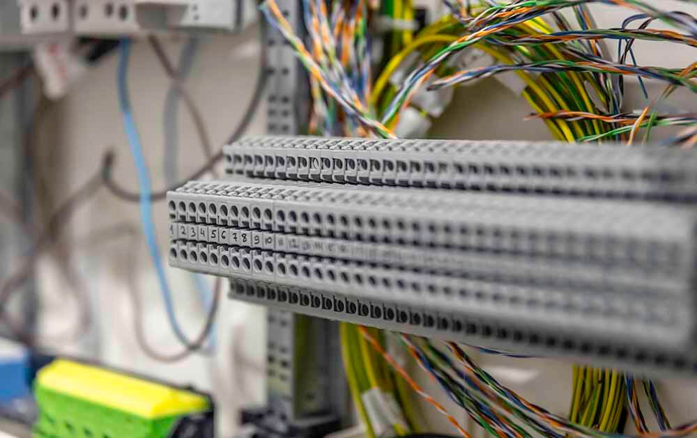 electrical-panel-with-fuses-contactors-closeu